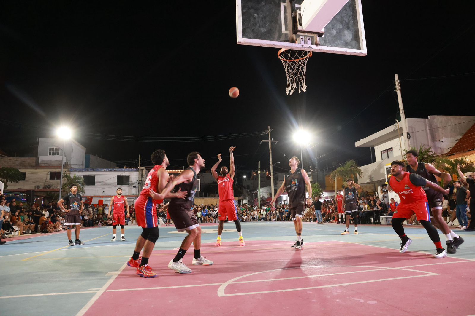 Atenea celebra la victoria de Caguameros sobre Fuerza Isleña en la Liga Maya del Caribe