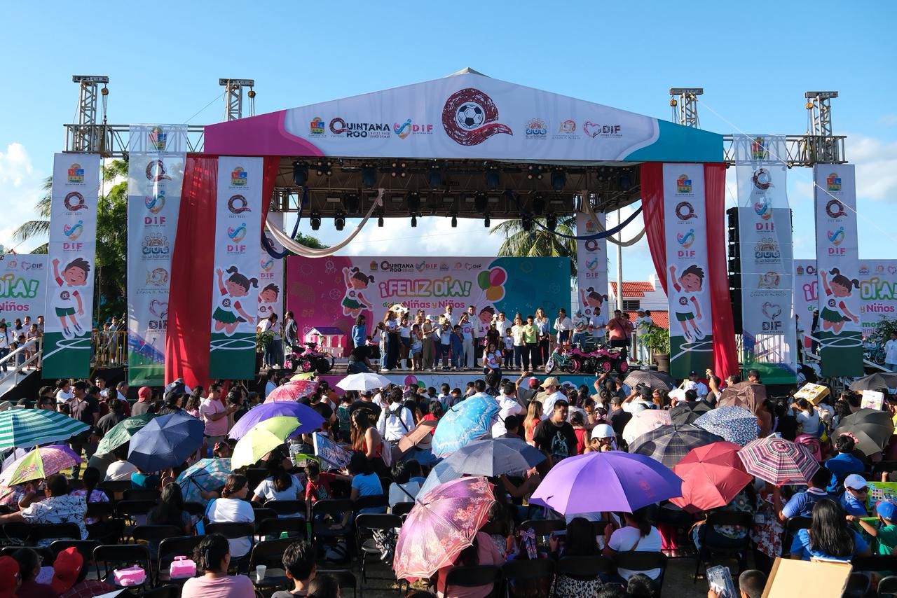 Celebran Mara y Verónica Lezama a la infancia de Chetumal en festival del “Día de la Niña y el Niño” con más de 5 mil asistentes