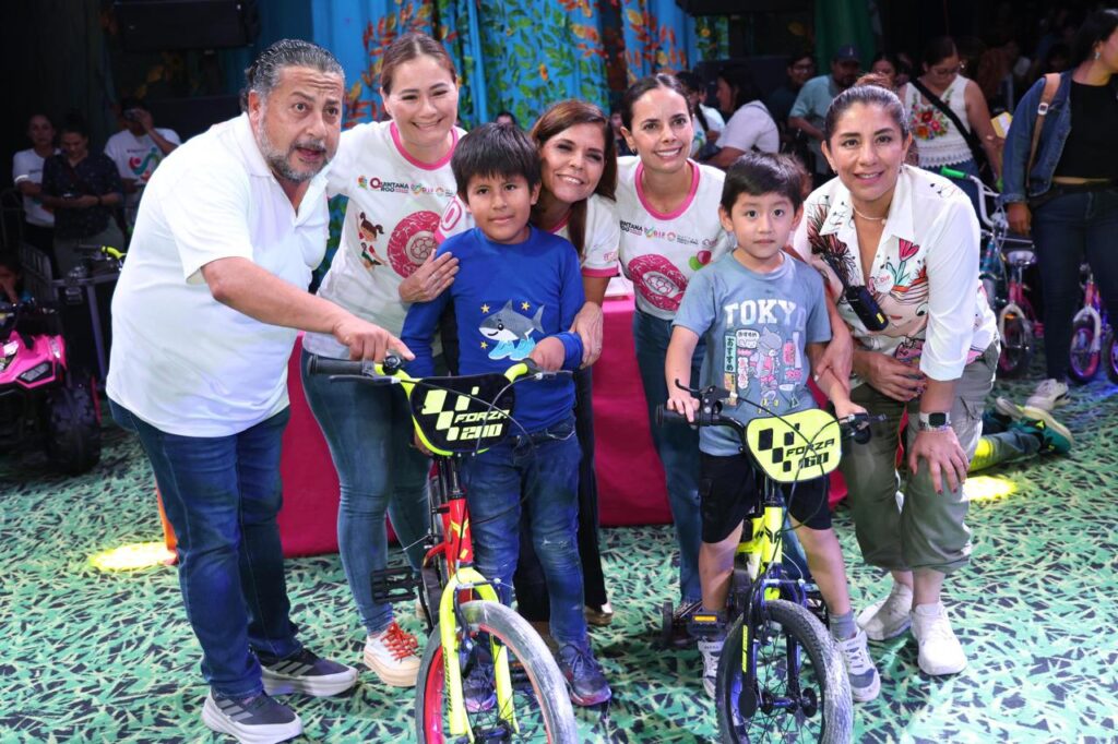 Celebran a 7 mil niñas y niños de Cancún el “Día de la Niña y el Niño”