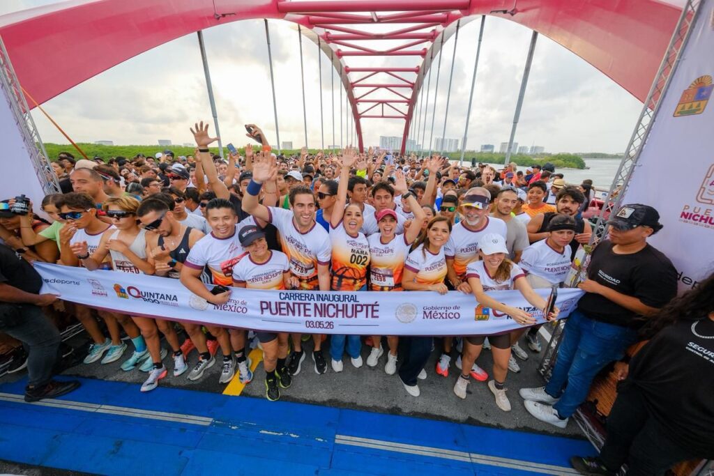 Encabeza Mara Lezama espectacular Carrera Puente Nichupté Cancún con más de 3 mil competidores y más de 10 mil asistentes