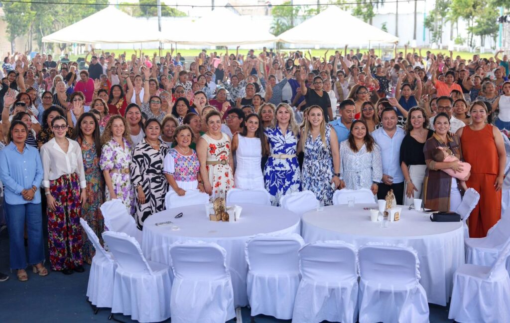 RECONOCE ANA PATY PERALTA LABOR DE MADRES TRABAJADORAS DEL SUTSABJYOD