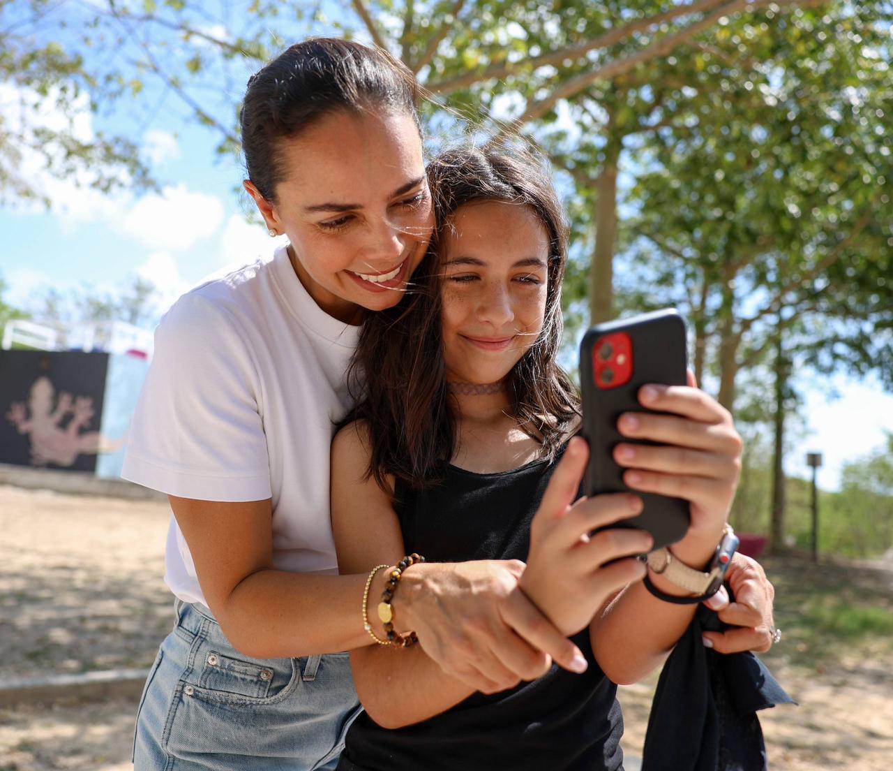 PROMUEVE ANA PATY PERALTA TALLERES PARA FORTALECER VÍNCULOS ENTRE PADRES E HIJOS
