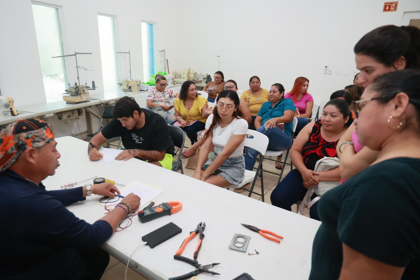 Gobierno de Isla Mujeres inicia nuevos cursos de capacitación en el Centro Comunitario
