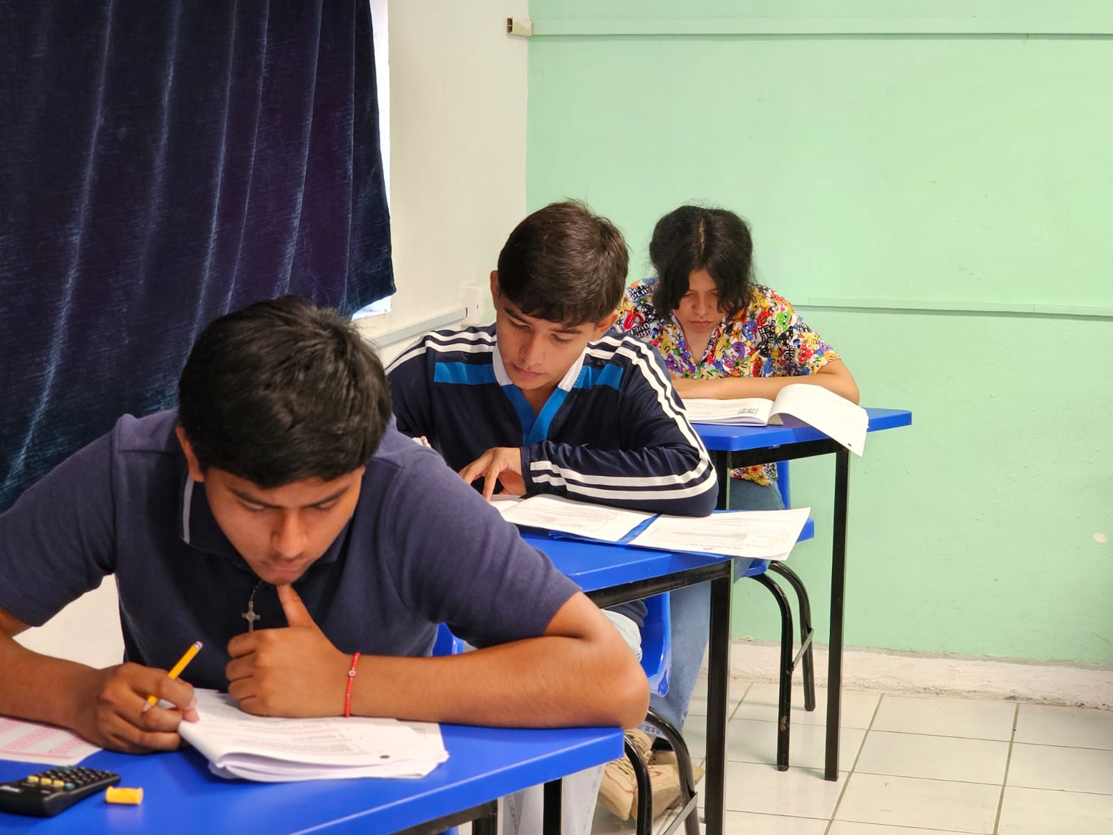 Presentan 550 aspirantes el EXANI-II para ingresar a las Escuelas Normales de Quintana Roo