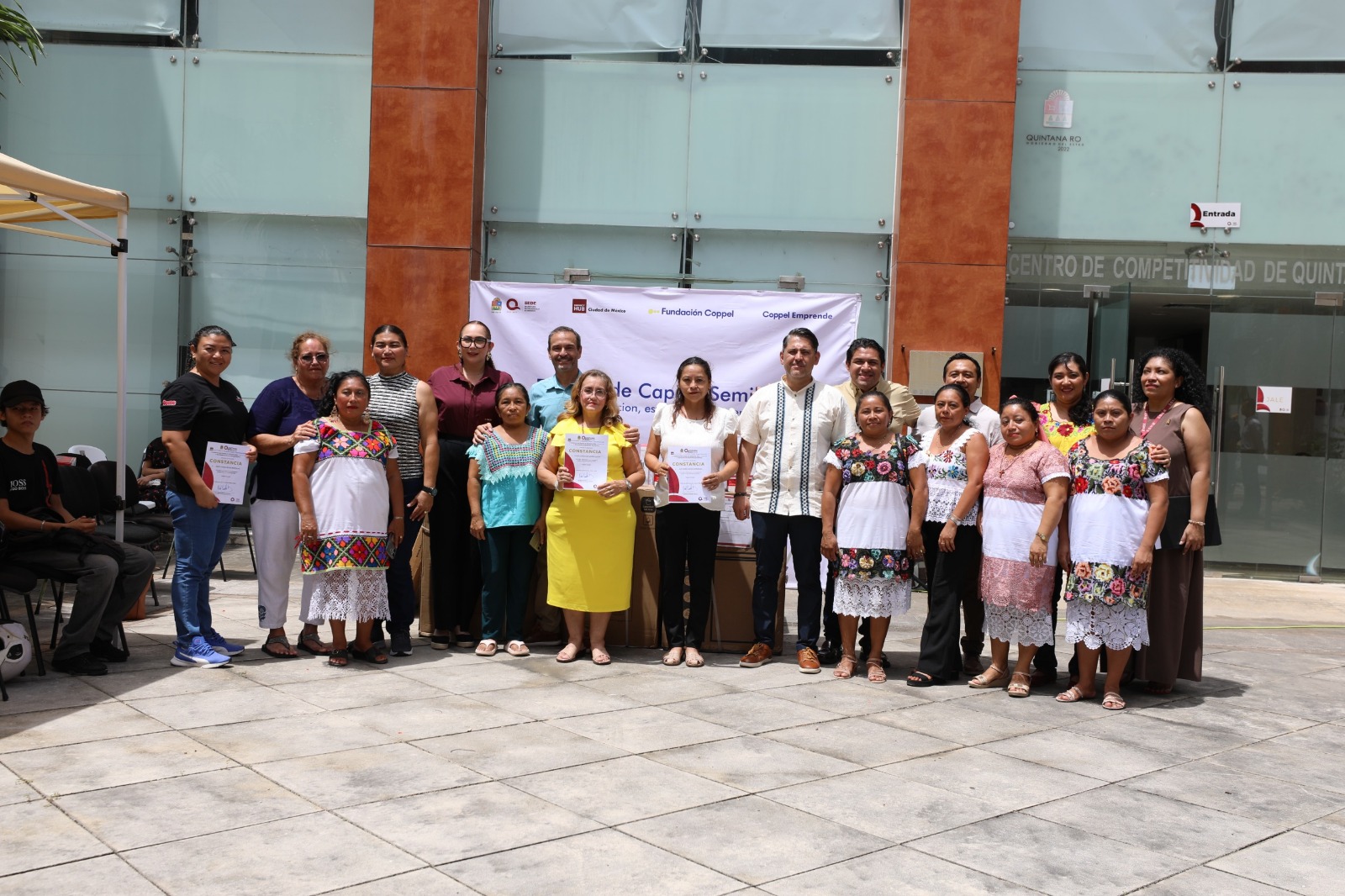 Fortalece SEDE a personas emprendedoras y microempresas con el Programa Coppel Emprende