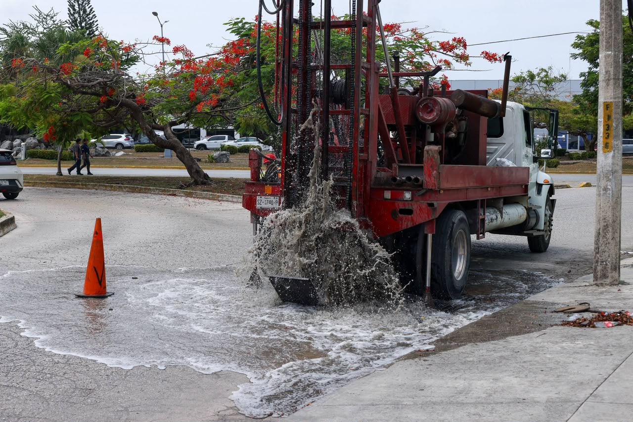 REALIZA GOBIERNO DE BJ MANTENIMIENTO PLUVIAL ANTE TEMPORADA DE LLUVIAS