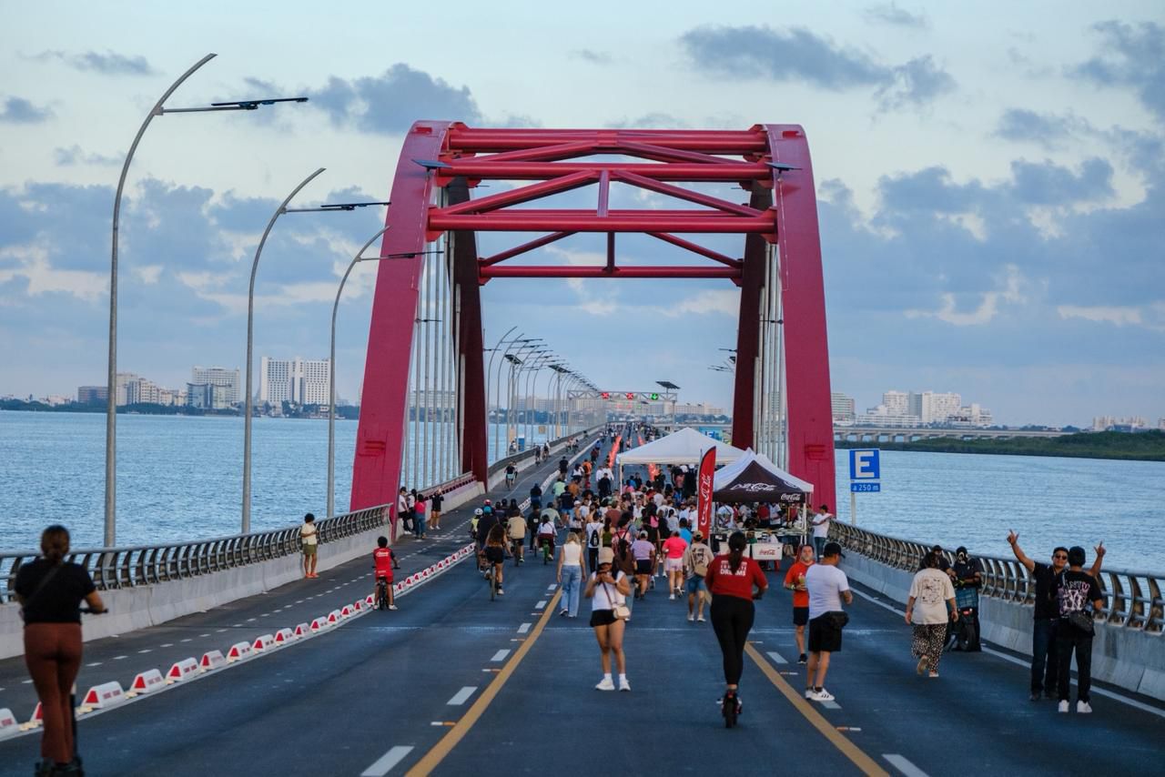 De nueva cuenta, con Puenteando, Mara Lezama convierte el Puente Nichupté en espacio de convivencia familiar