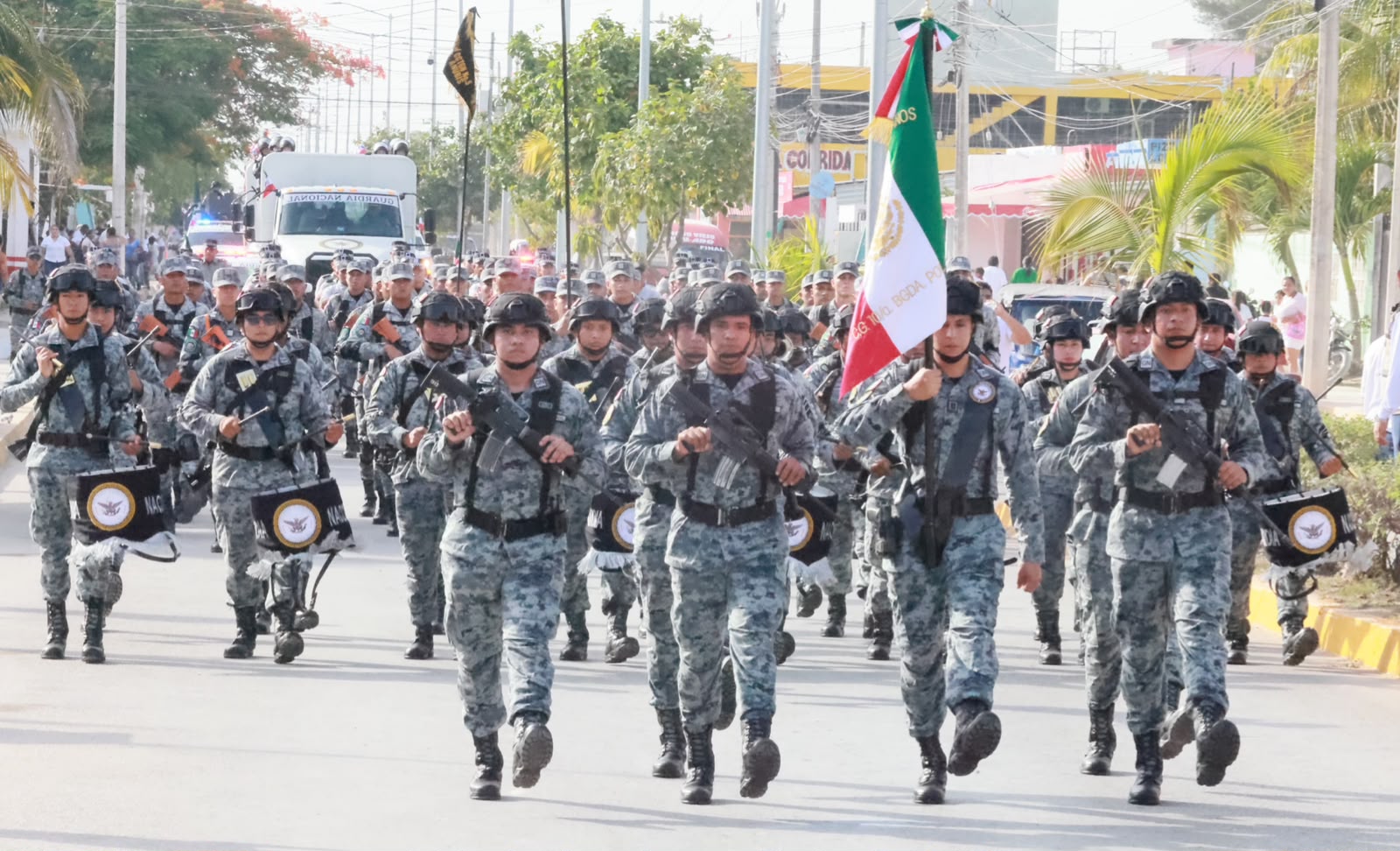 Atenea Gómez encabeza desfile cívico-militar por la Independencia de México en Ciudad Mujeres