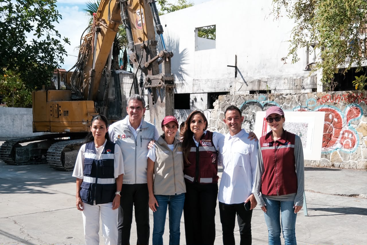 Tras una década de abandono, inicia la demolición del hospital general para dar paso al Nuevo Hospital Materno Infantil de Cancún