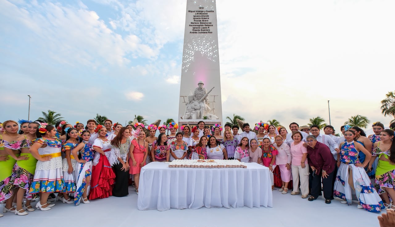 Encabeza Mara Lezama gran fiesta cultural popular que celebra 52 años de Quintana Roo como Estado Libre y Soberano